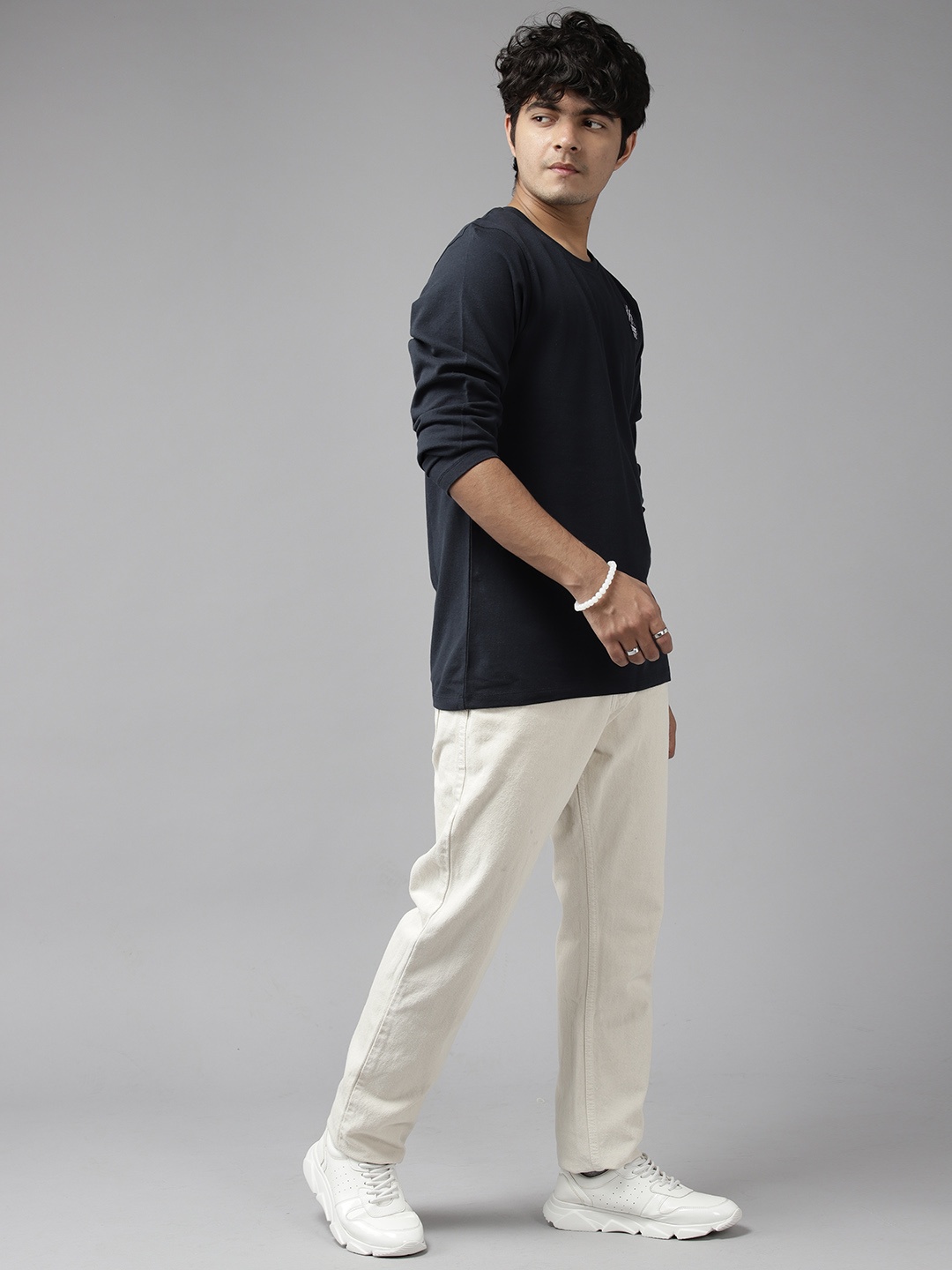 

UTH by Roadster Teen Boys Off White Slim Fit Stretchable Jeans