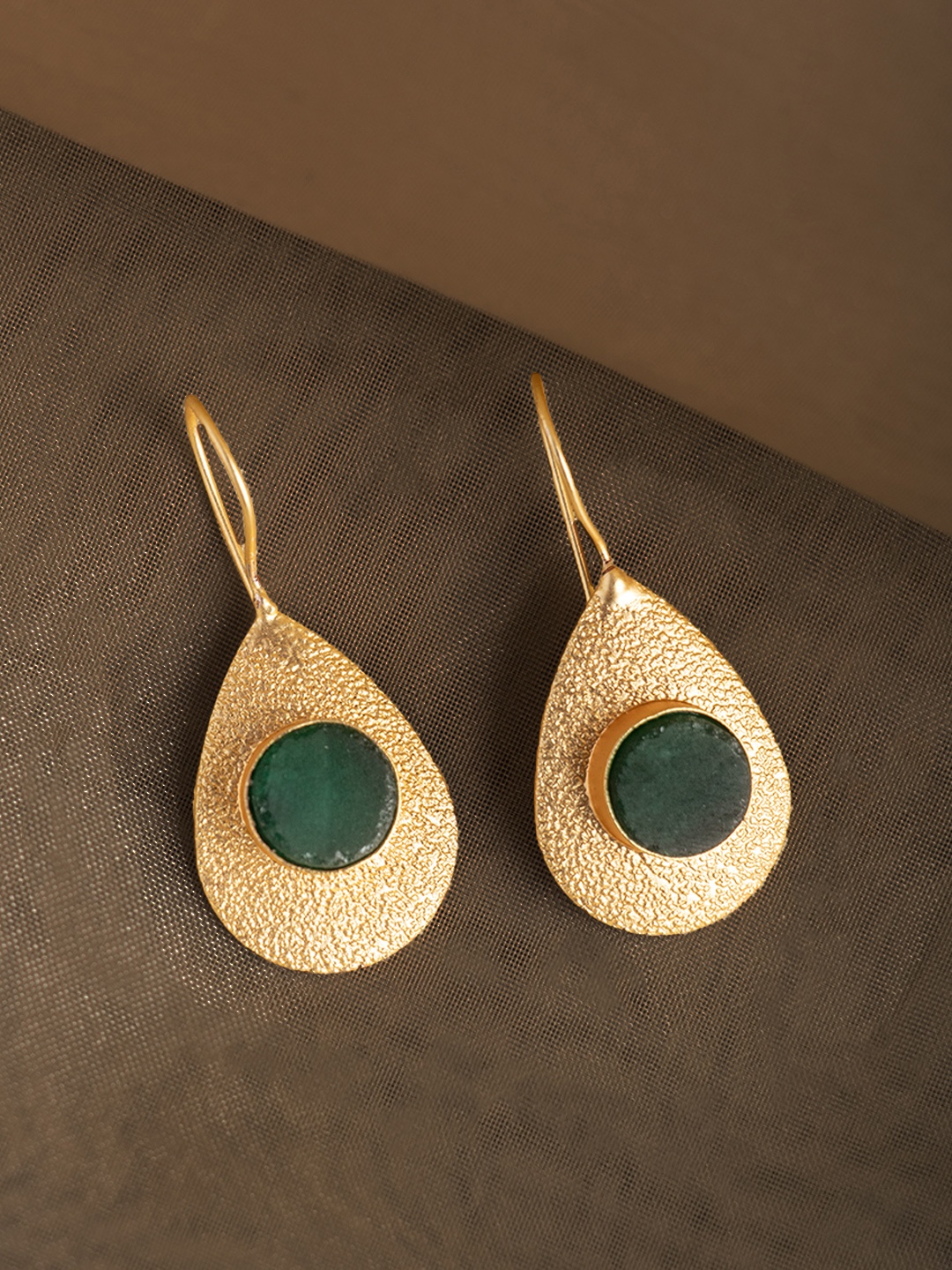 

Ozanoo Gold-Toned Teardrop Shaped Drop Earrings