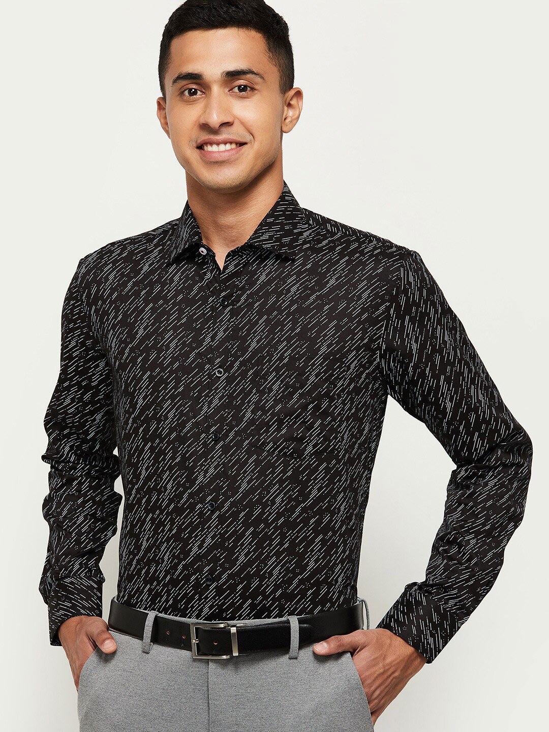 

max Men Black Printed Cotton Casual Shirt