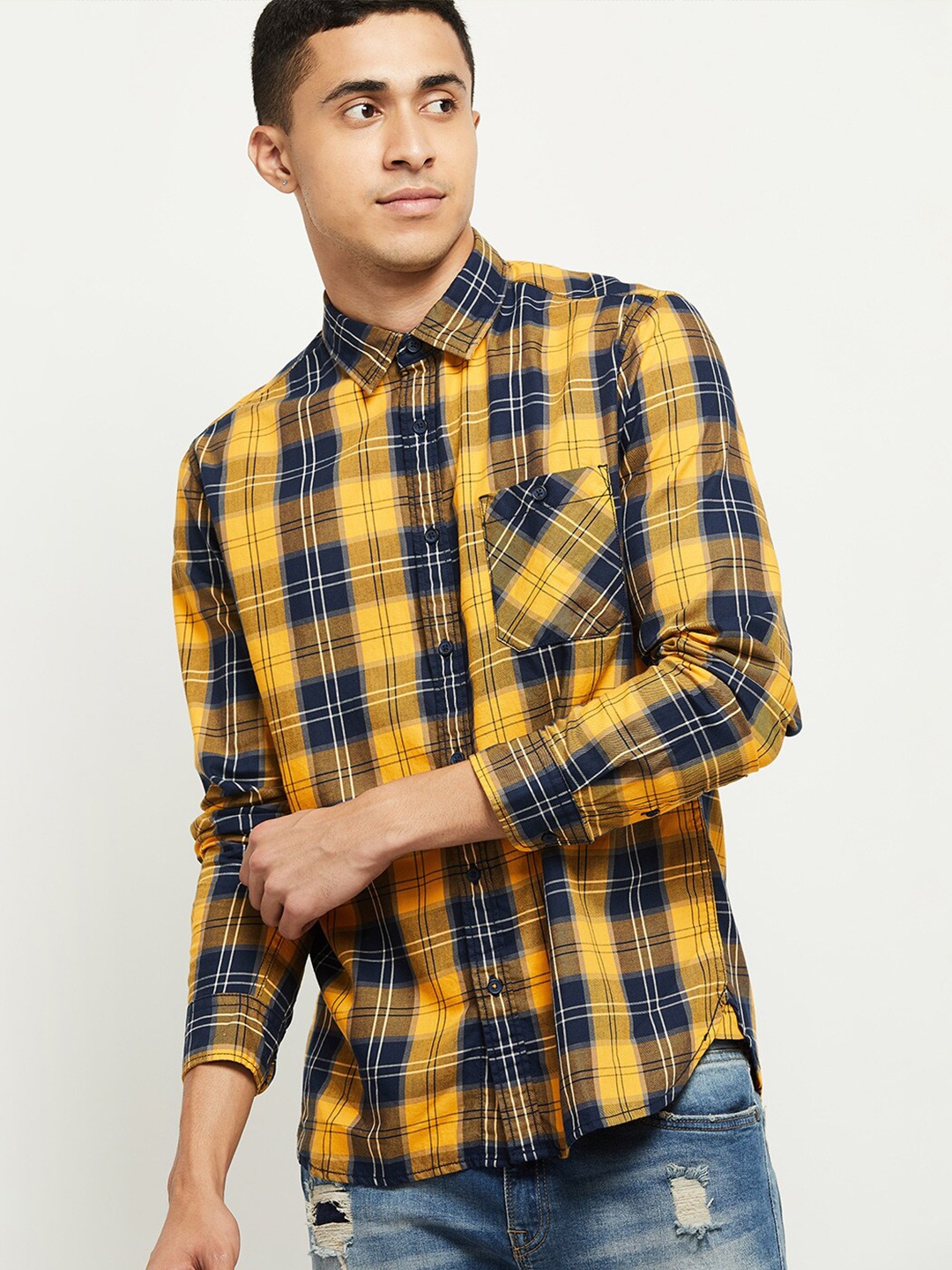 

max Men Yellow Tartan Checks Checked Casual Shirt