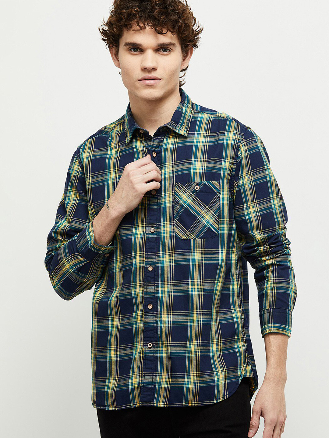 

max Men Green Tartan Checks Checked Casual Shirt