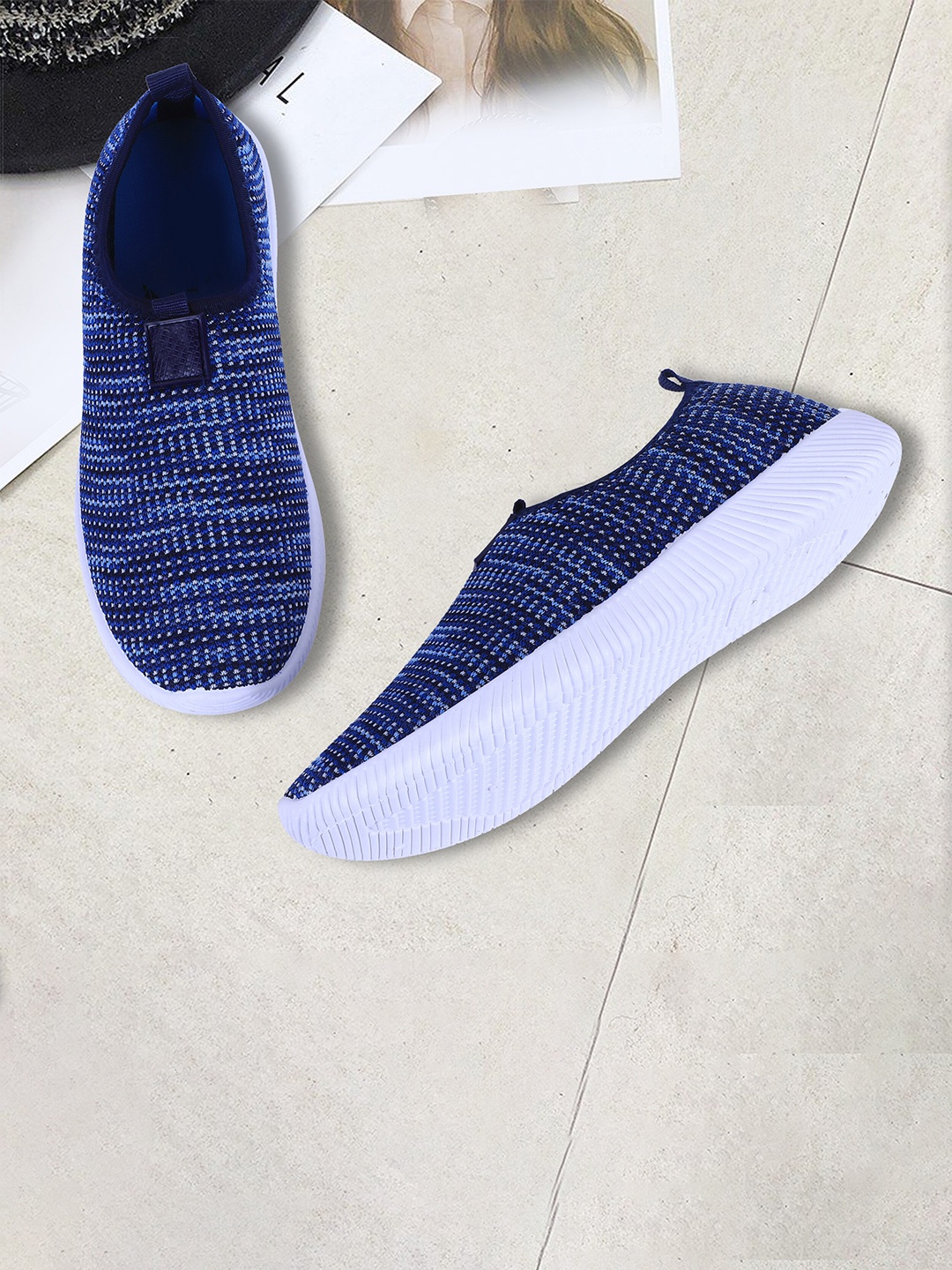 

FABBMATE Women Blue Walking Non-Marking Sports Shoes