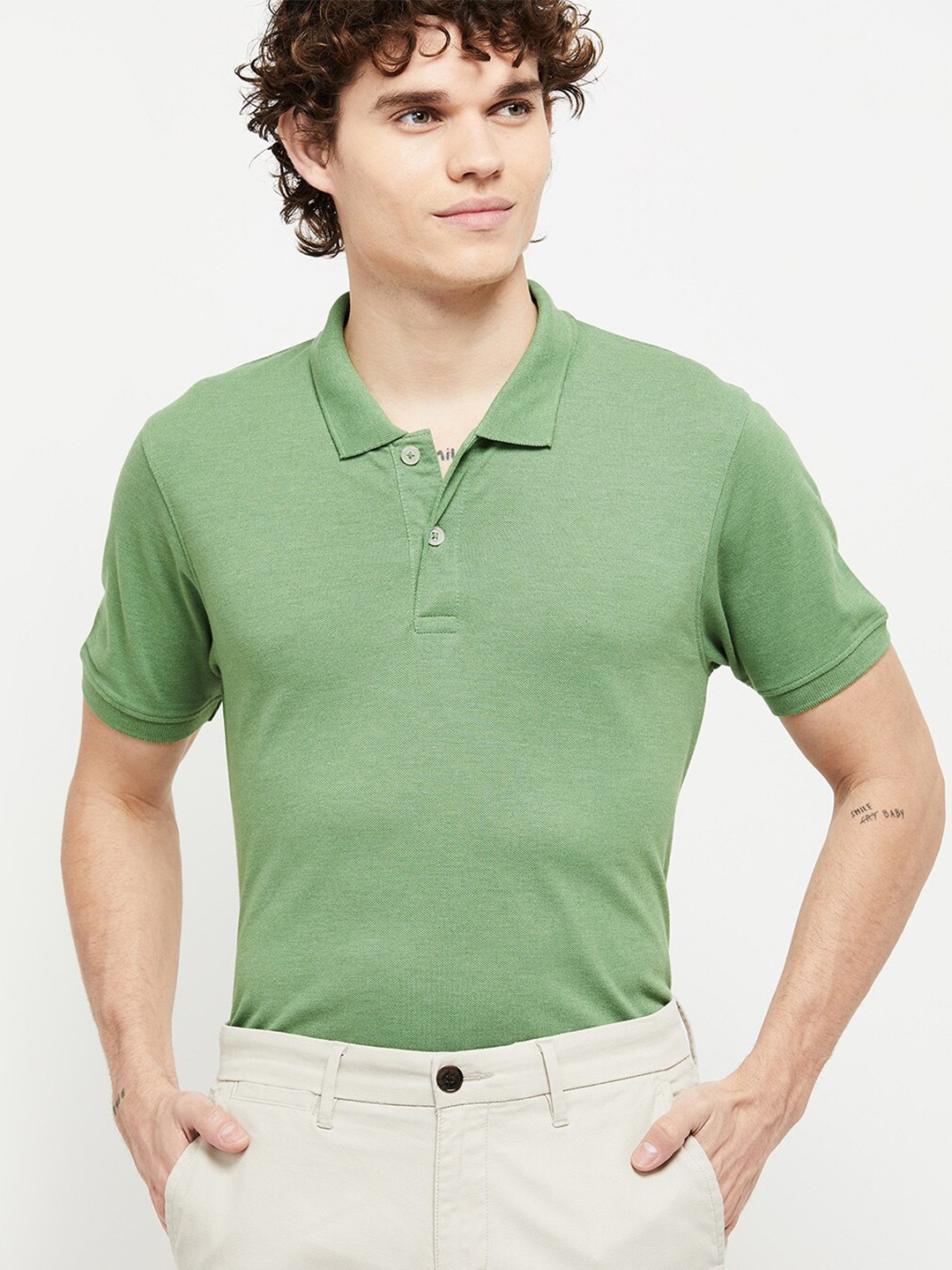 

max Men Green Polo Collar T-shirt