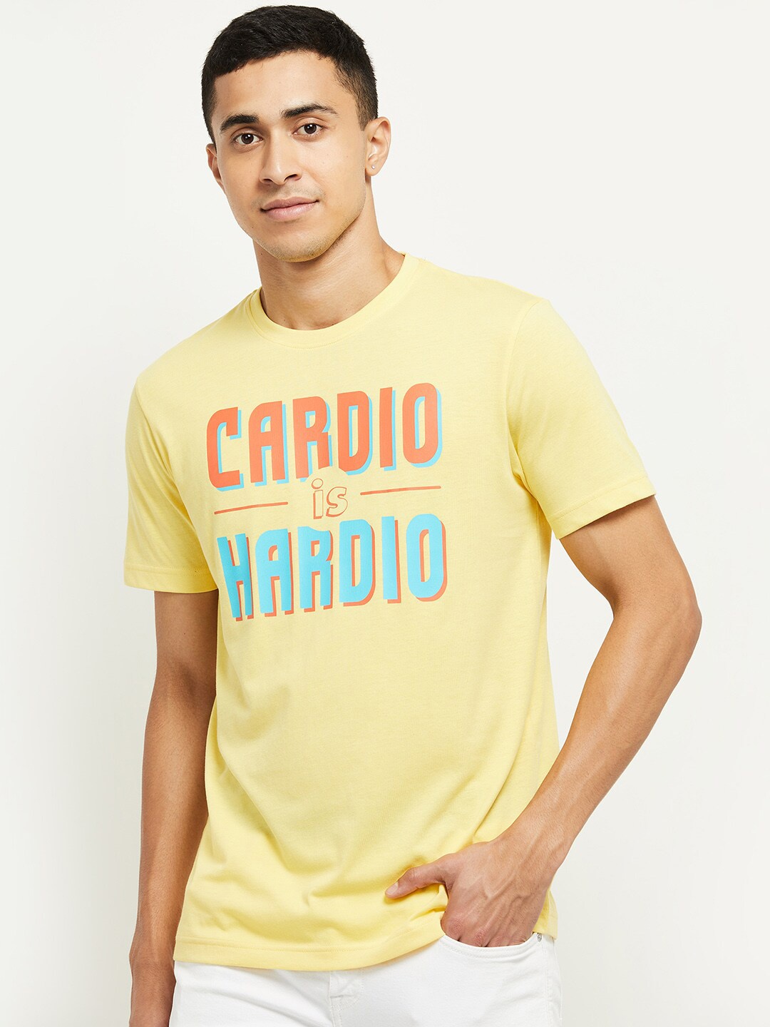 

max Men Yellow Typography Printed Pure Cotton T-shirt
