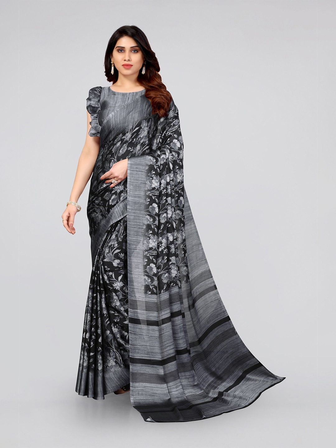 

MIRCHI FASHION Grey & Black Floral Saree