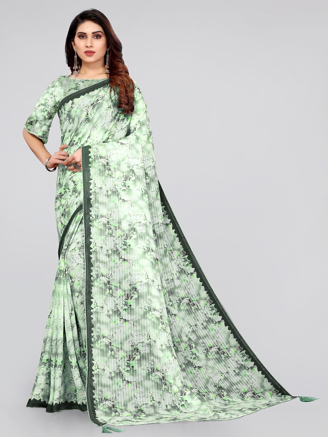 

MIRCHI FASHION Green & Black Floral Saree