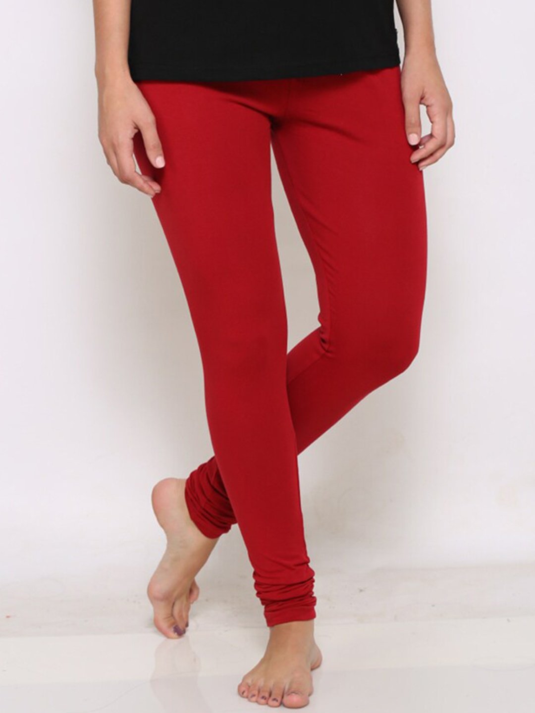

Prag & Co Women Red Solid Cotton Leggings