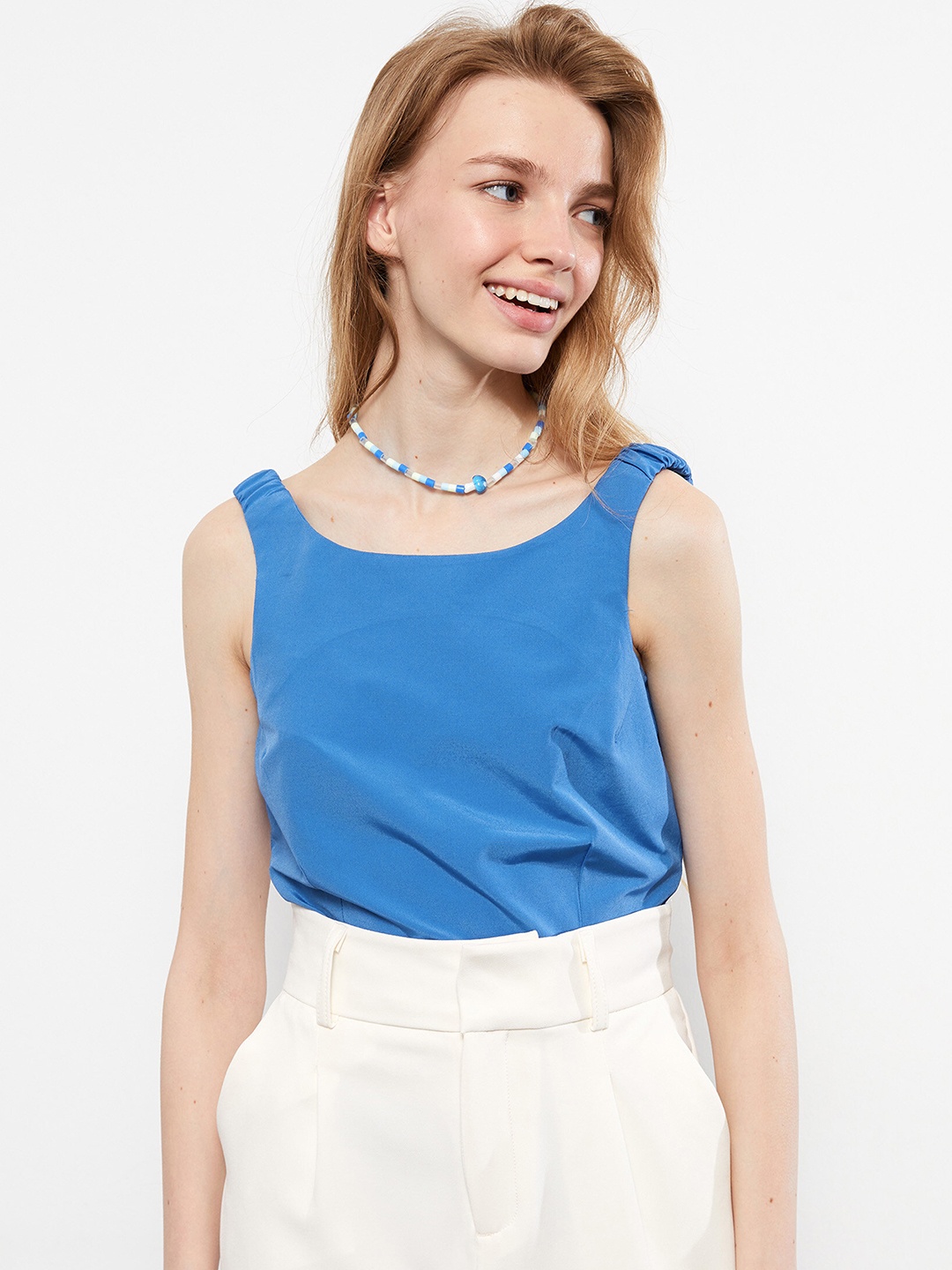 

LC Waikiki Blue Solid Top