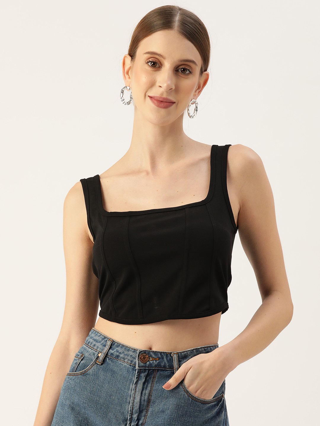 

LC Waikiki Black Crop Top