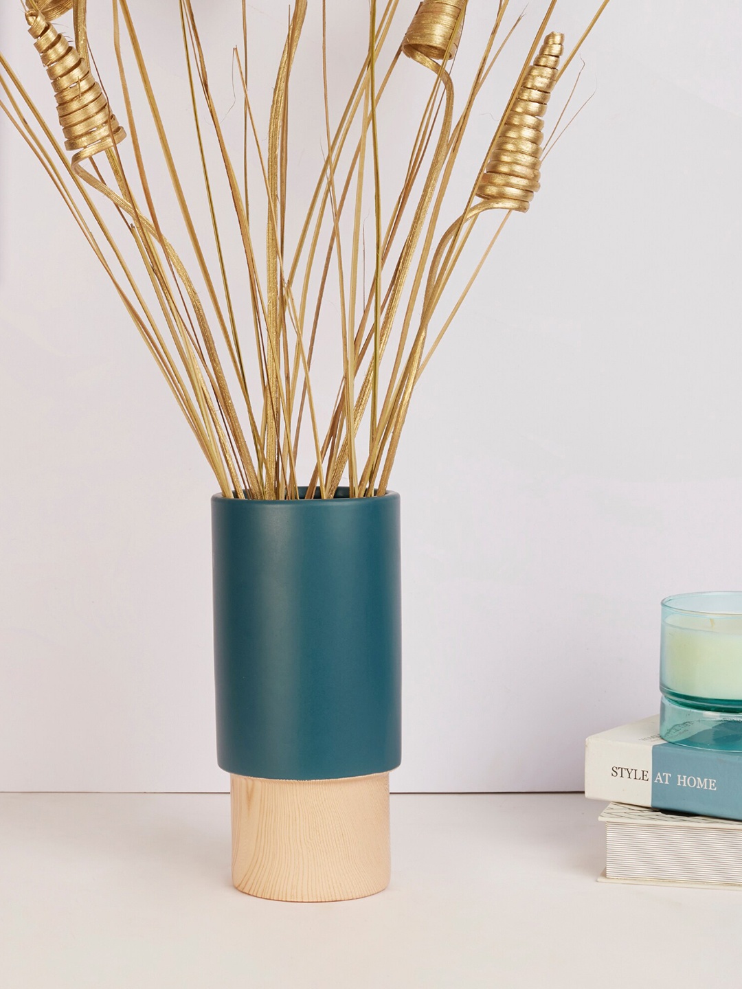 

HomeTown Blue Ceramic Planters