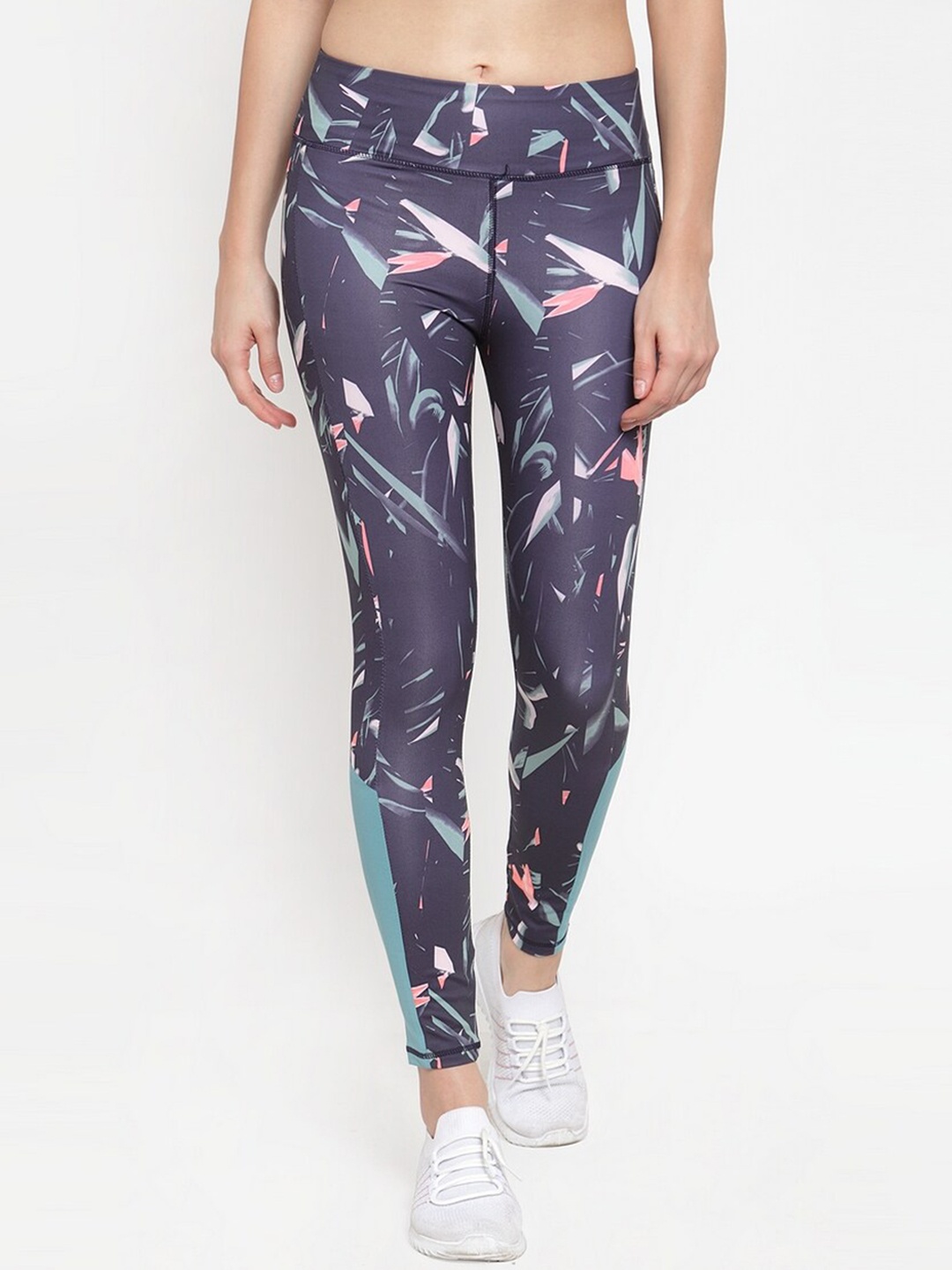 

Boston Club Women Green Printed Tights