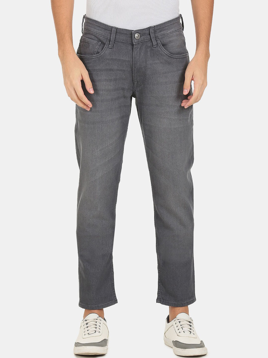 

Arrow Men Grey Slim Fit Light Fade Jeans