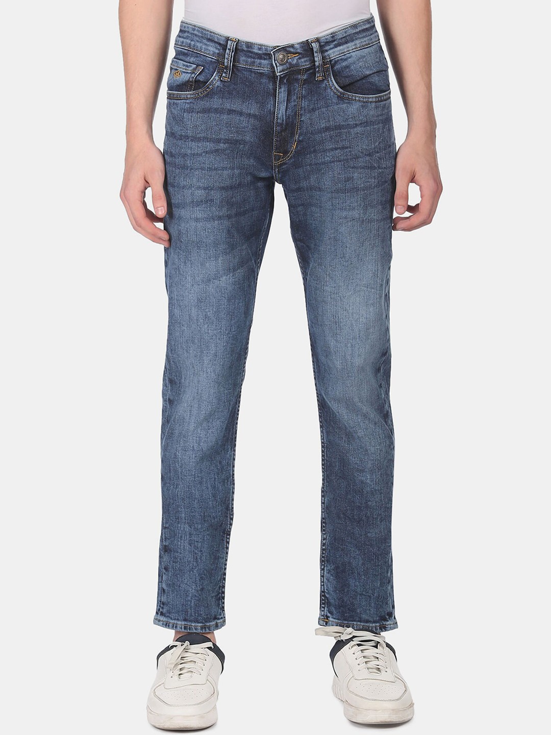 

Arrow Men Blue Slim Fit Heavy Fade Jeans