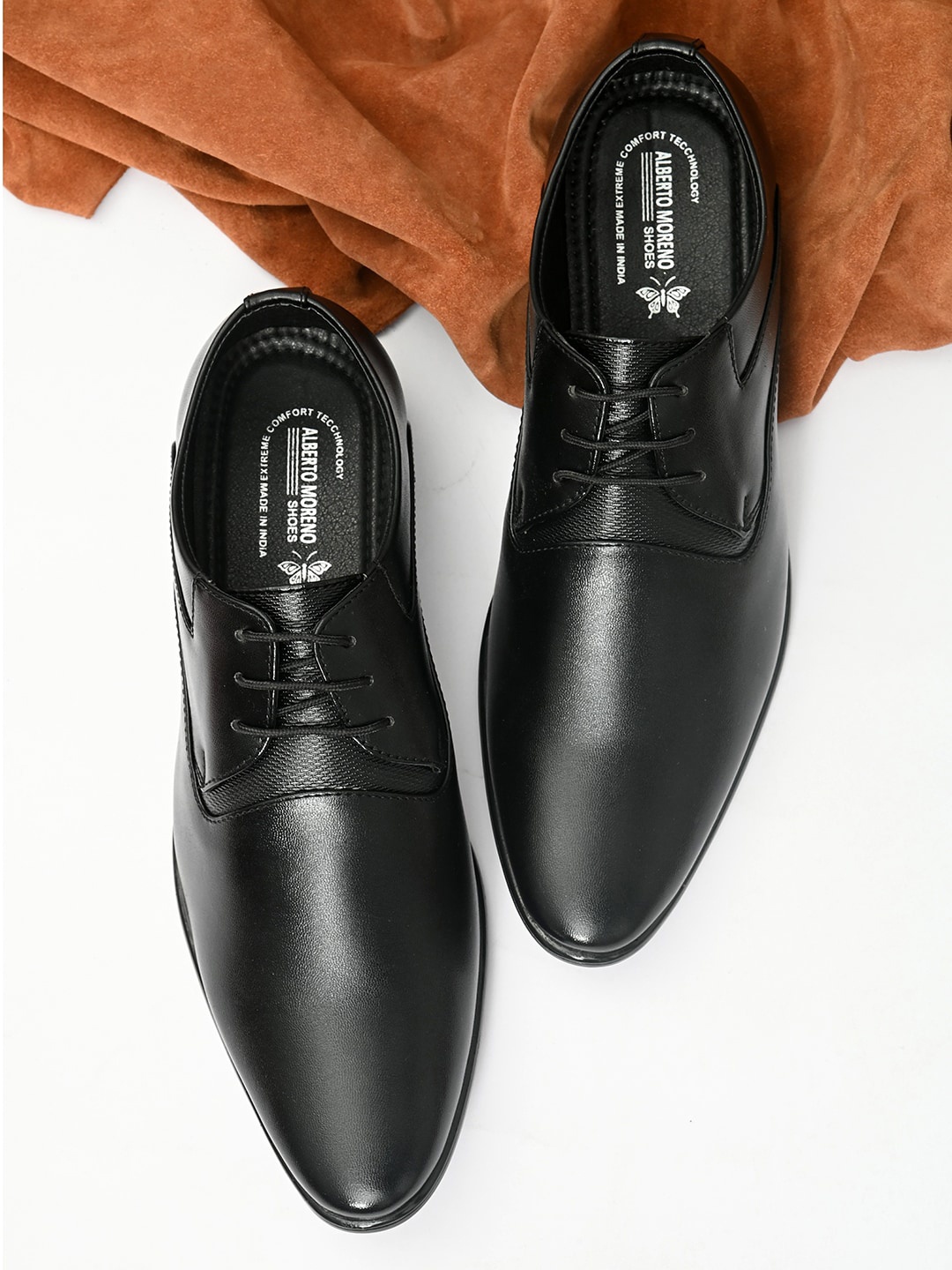 

ALBERTO MORENO Men Black Solid Formal Derbys