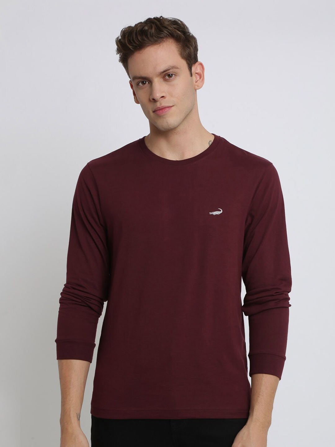 

Crocodile Men Maroon Solid Cotton T-shirt