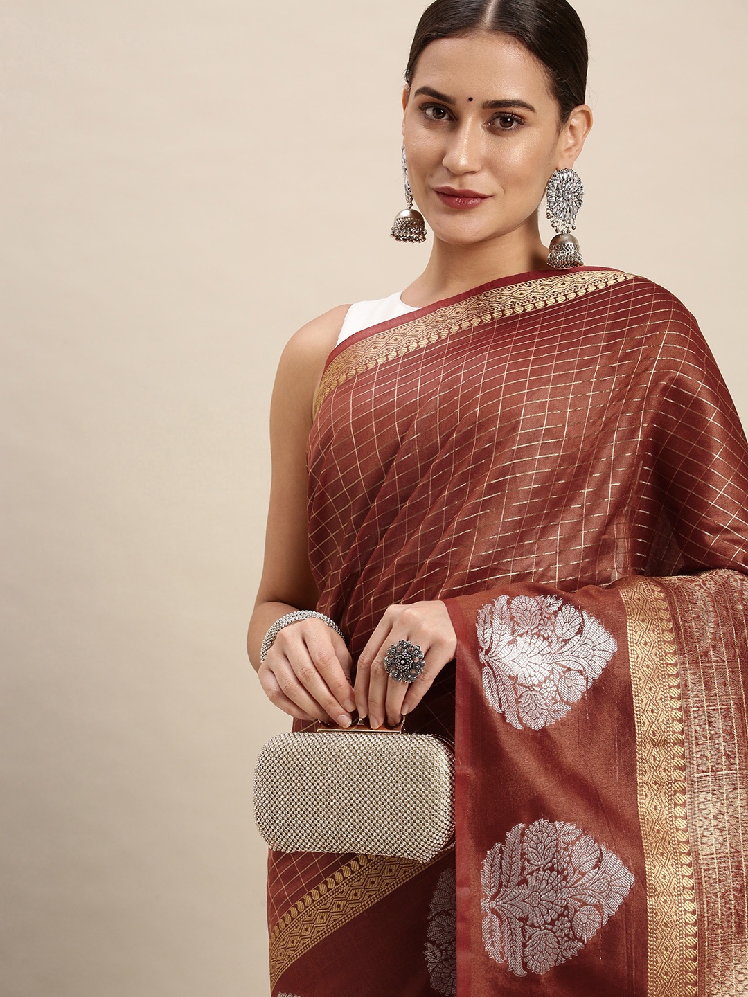 

Royal Rajgharana Saree Rust Brown & Gold Checked Zari Linen Blend Celebrity Banarasi Saree