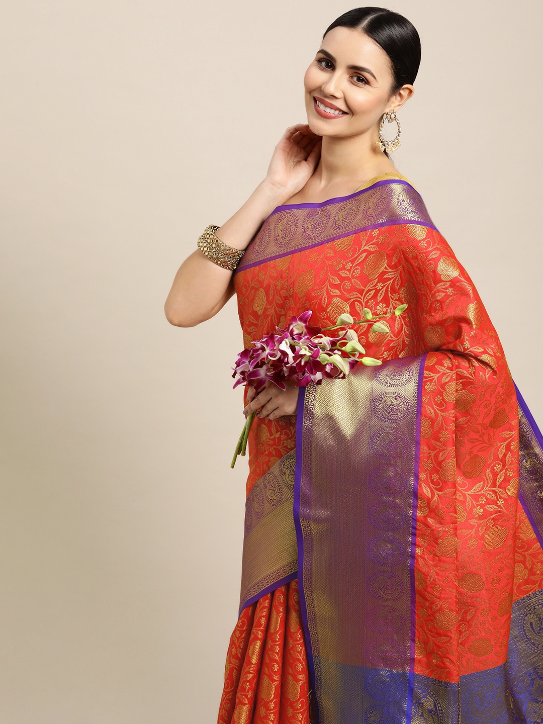

Royal Rajgharana Saree Red & Gold-Toned Floral Zari Silk Blend Celebrity Banarasi Sarees