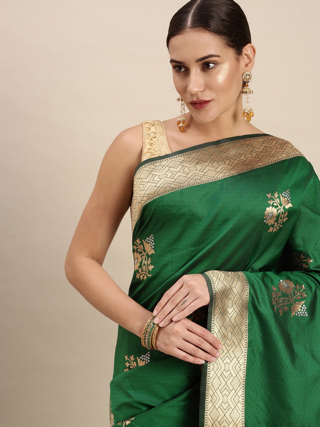 

Royal Rajgharana Saree Green & Gold Ethnic Motifs Zari Celebrity Banarasi Sarees