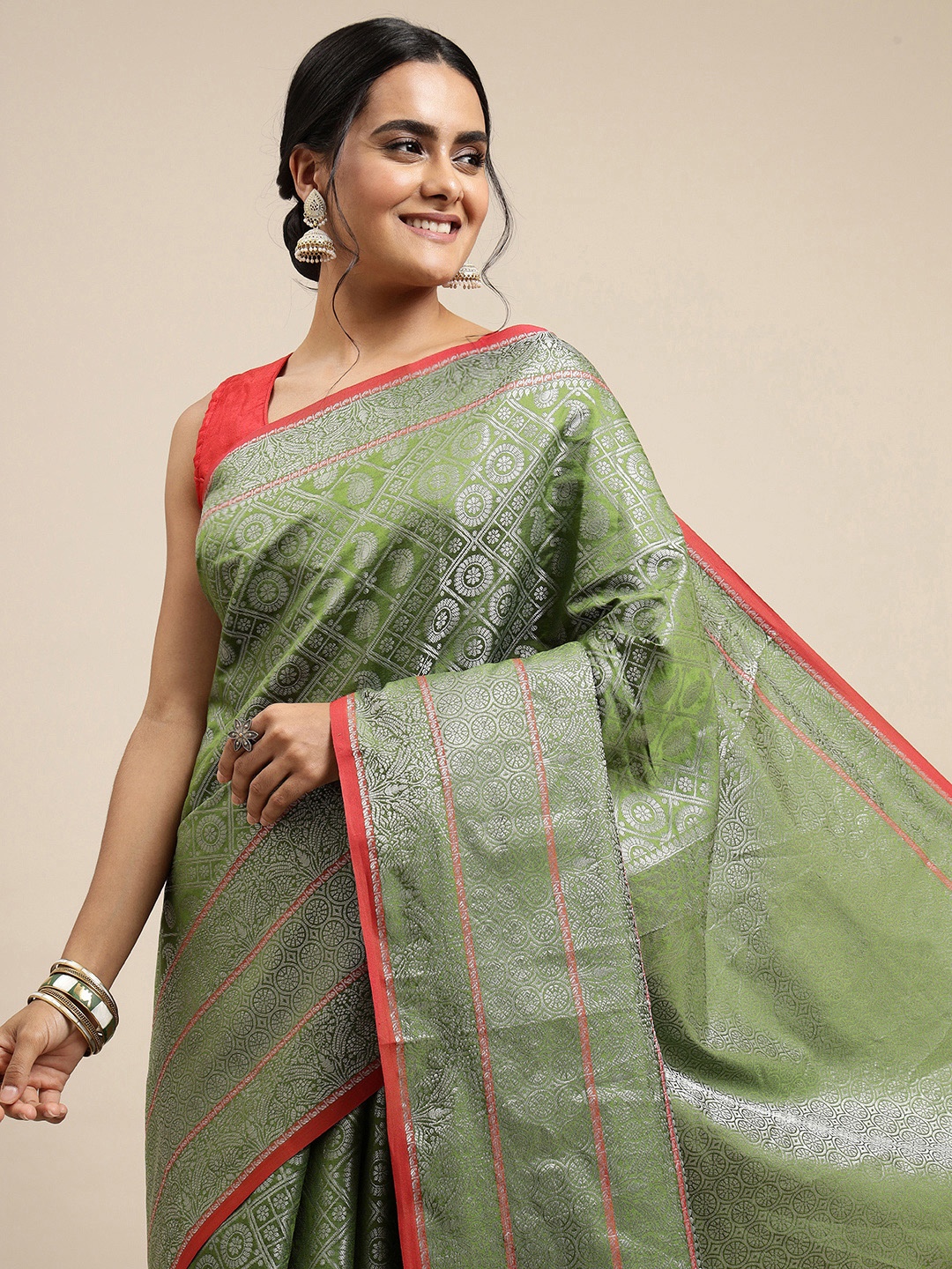 

Royal Rajgharana Saree Green Woven Design Zari Silk Blend Banarasi Sarees
