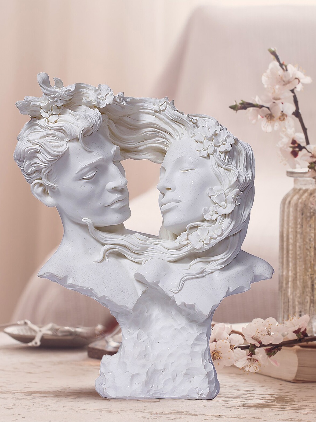 

THE WHITE INK DECOR White Couple Showpieces