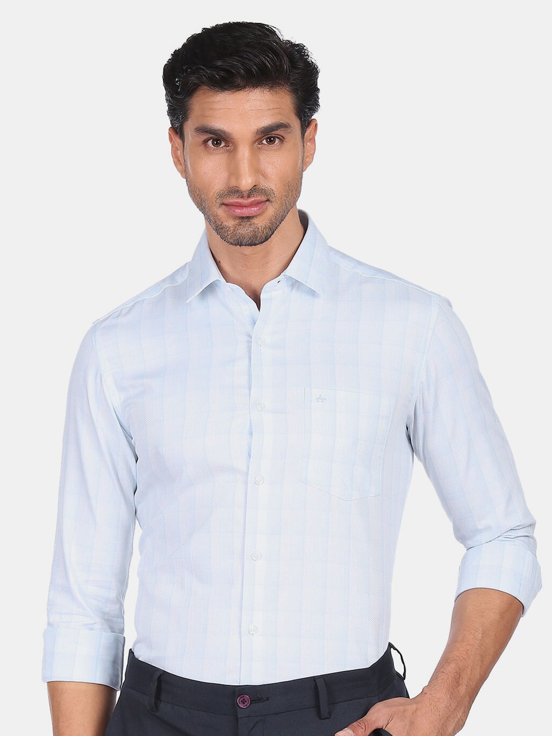 

Arrow Men Light Blue Slim Fit Checked Casual Shirt
