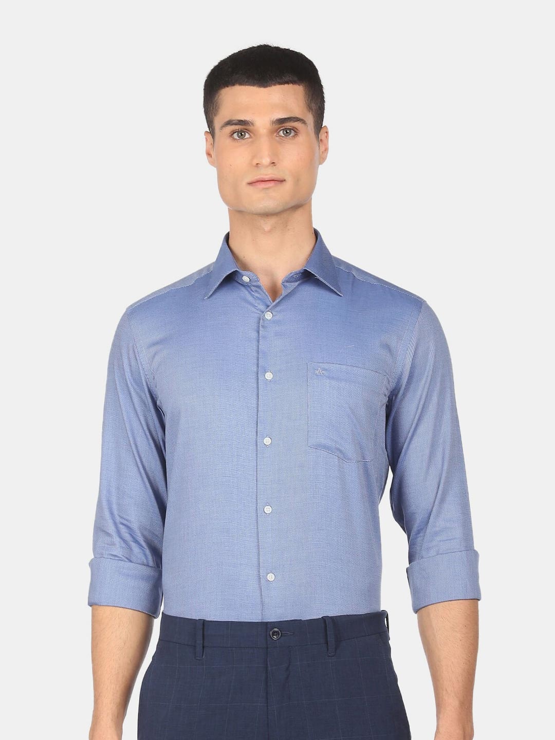 

Arrow Men Blue Solid Casual Shirt