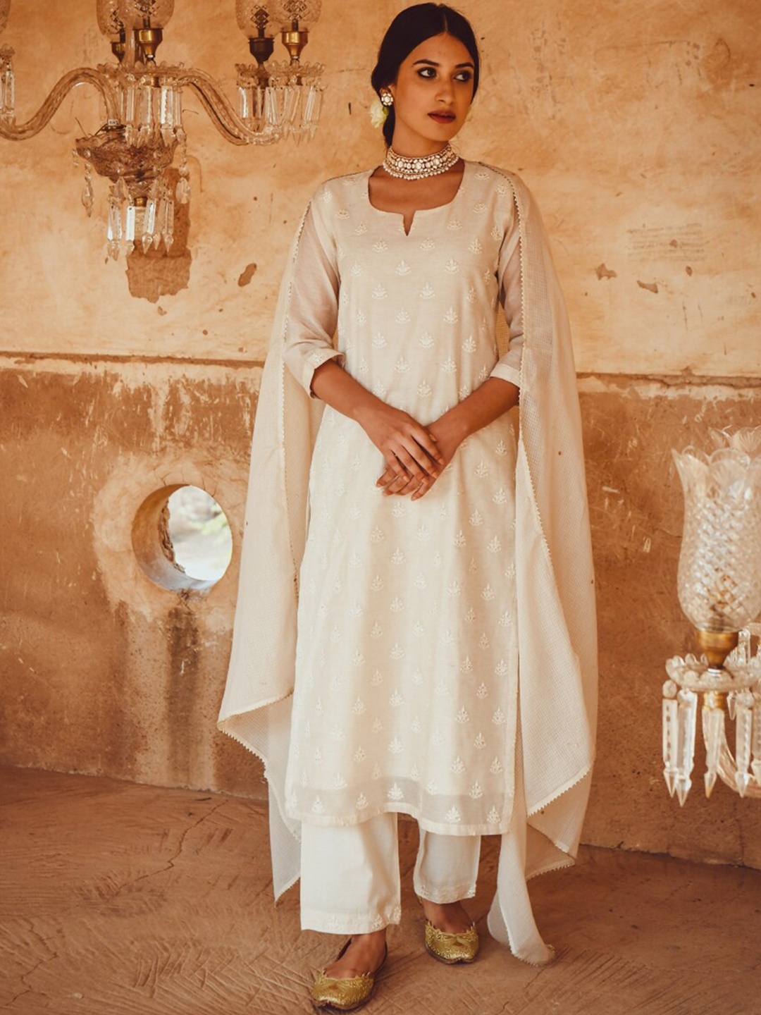 

KARAJ JAIPUR Women Cream-Coloured Floral Chanderi Cotton Kurta with Trousers & With Dupatta