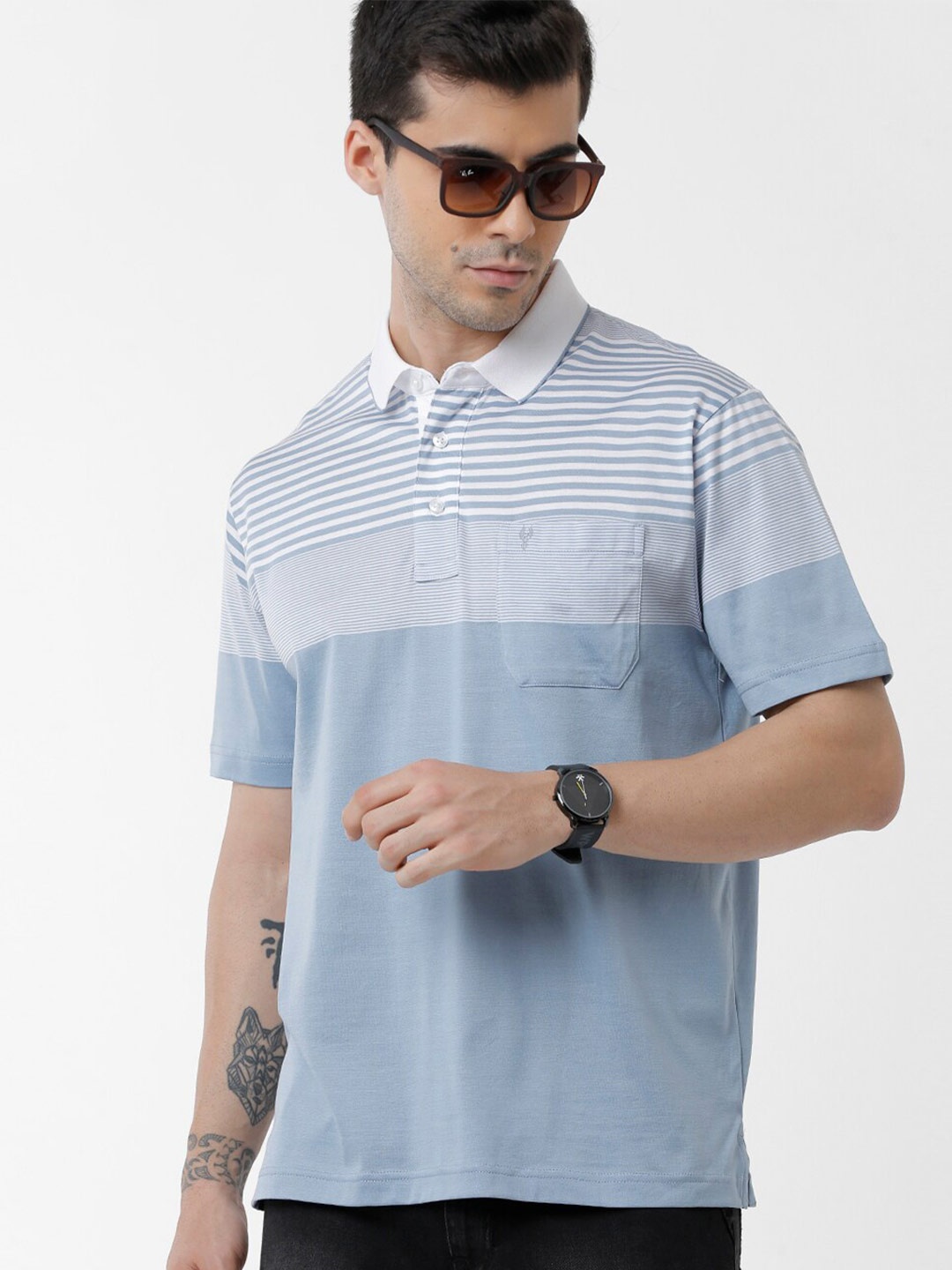 

Classic Polo Men Blue Striped Polo Collar T-shirt