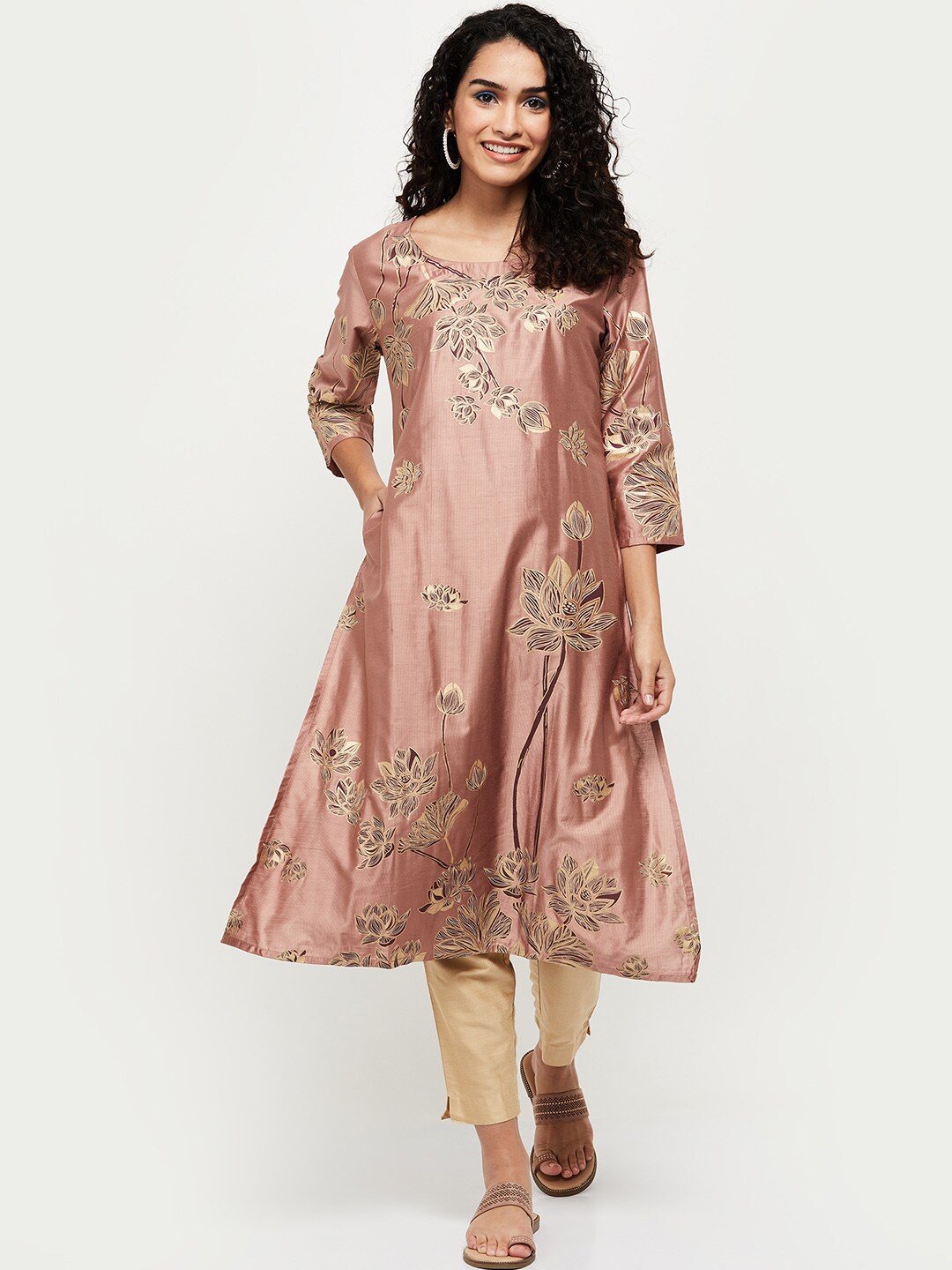 

max Women Pink Floral Printed Kurta