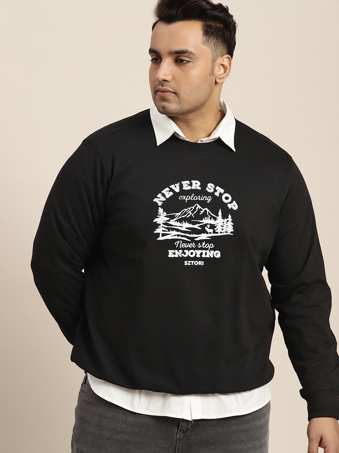 

Sztori Men Plus Size Black & White Printed Sweatshirt