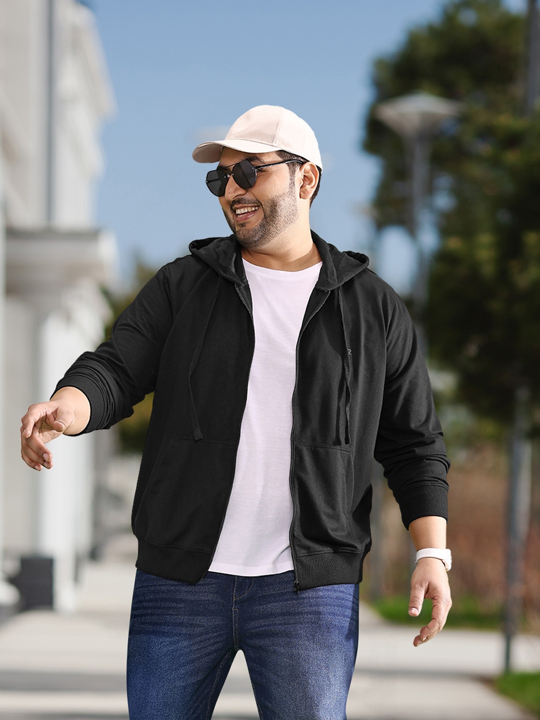 

Sztori Men Plus Size Black Hooded Sweatshirt