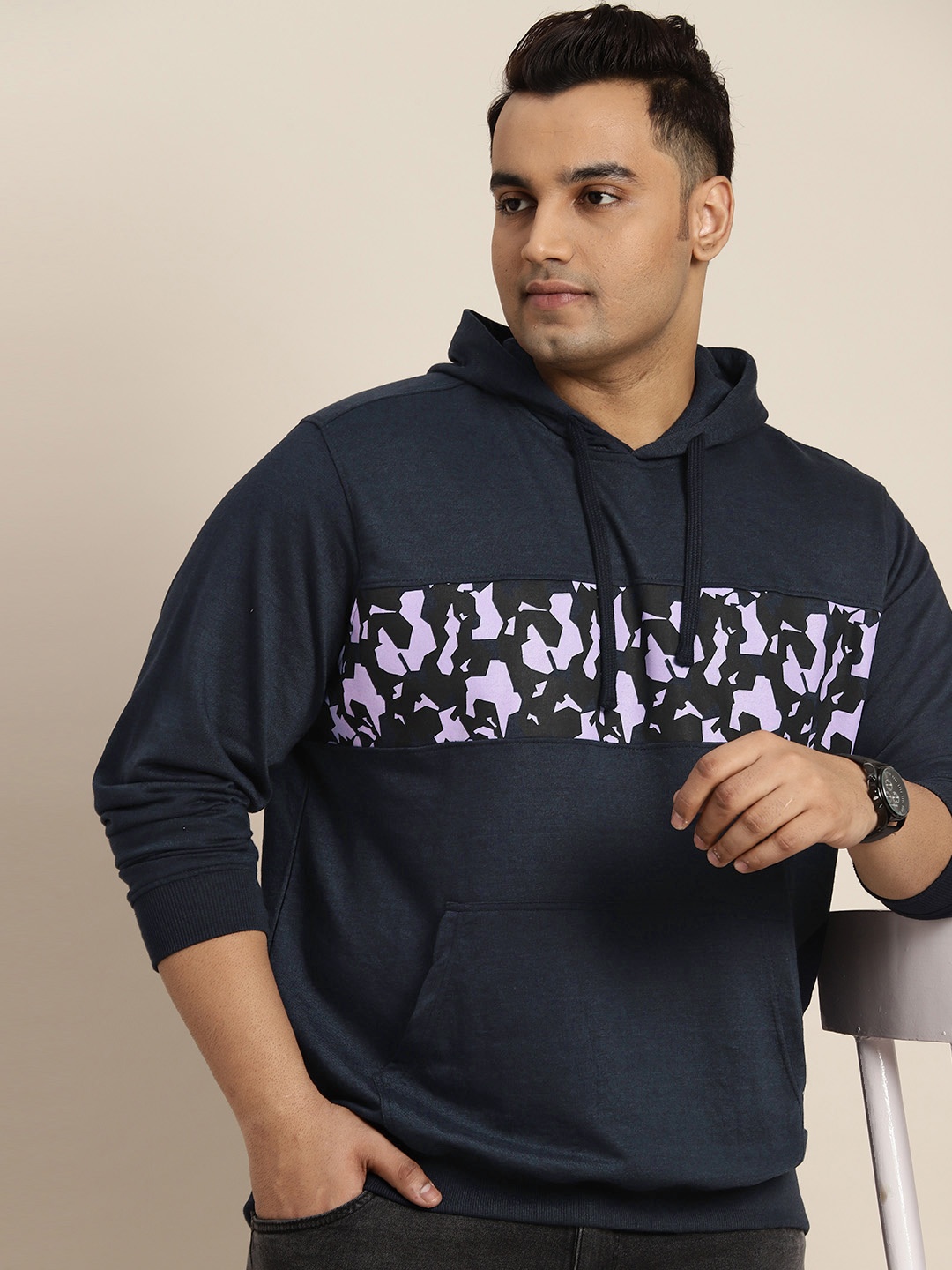 

Sztori Men Plus Size Printed Hooded Sweatshirt, Navy blue