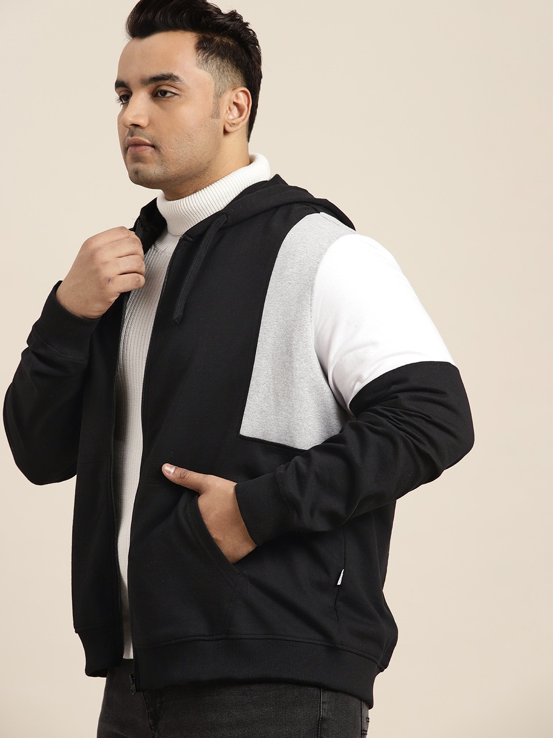 

Sztori Men Plus Size Colourblocked Hooded Sweatshirt, Black