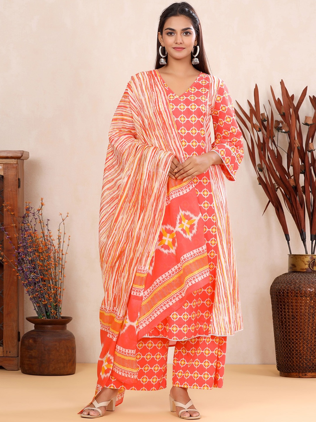 

mirari Women Orange Ethnic Motifs Printed Pure Cotton Kurta with Palazzos & Dupatta