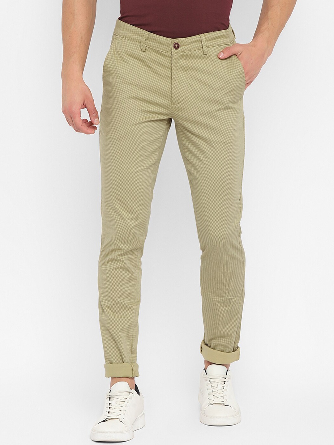 

Turtle Men Beige Tapered Fit Easy Wash Chinos Trousers