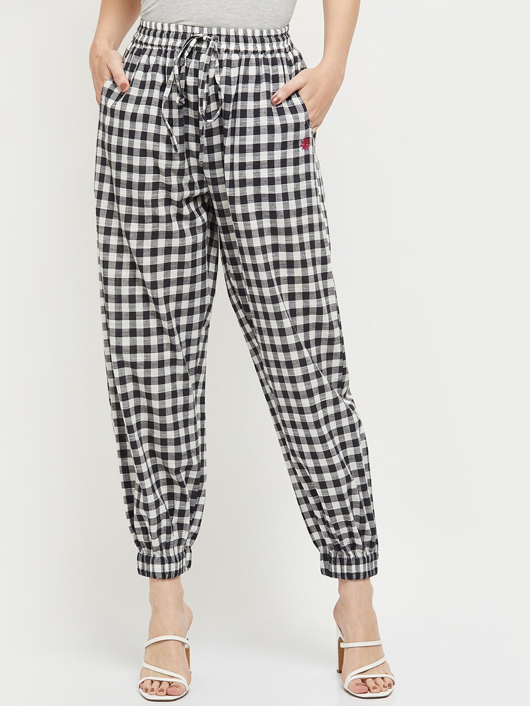 

max Women White Checked Trousers