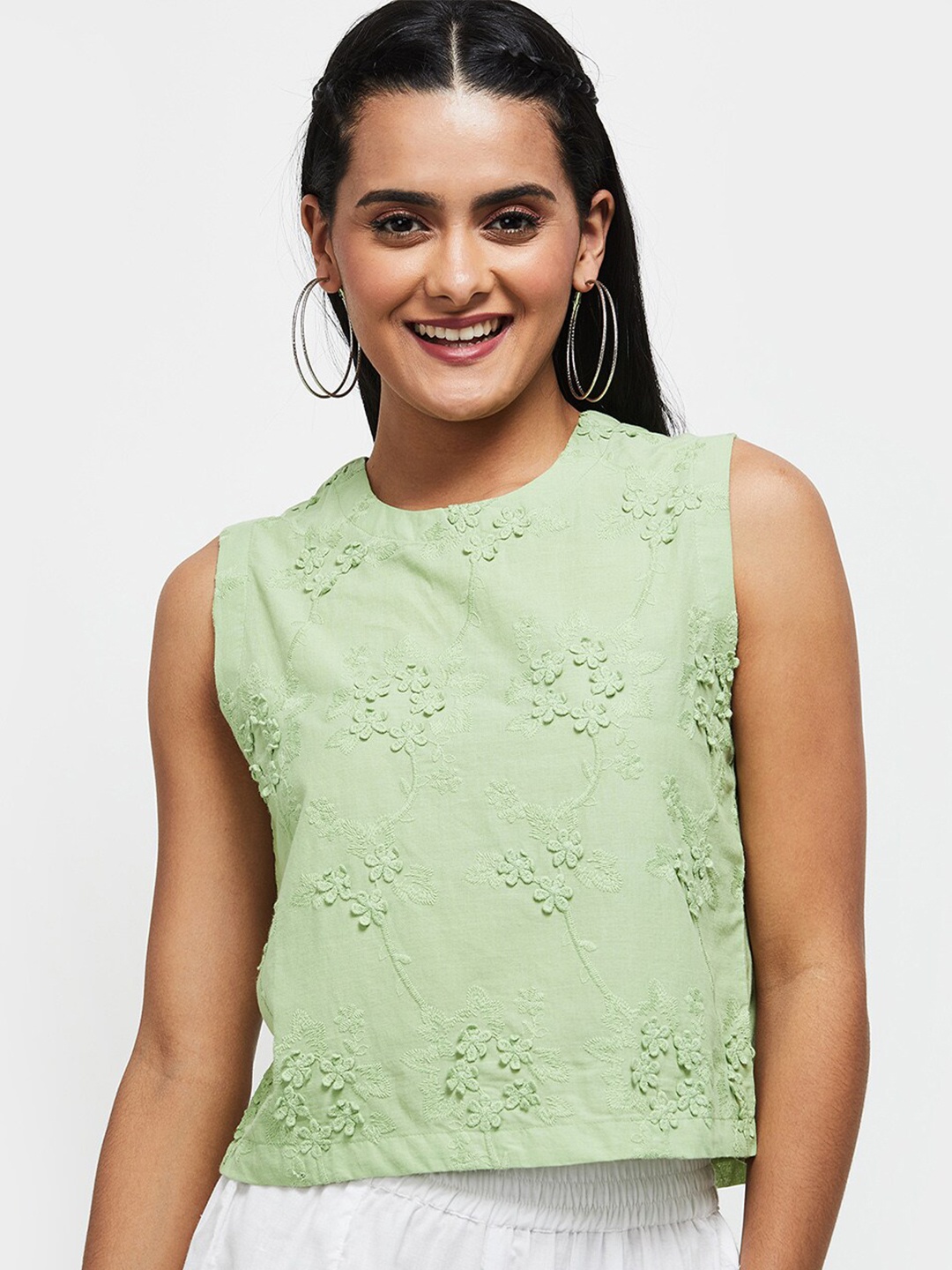 

max Women Green Floral Embroidered Top