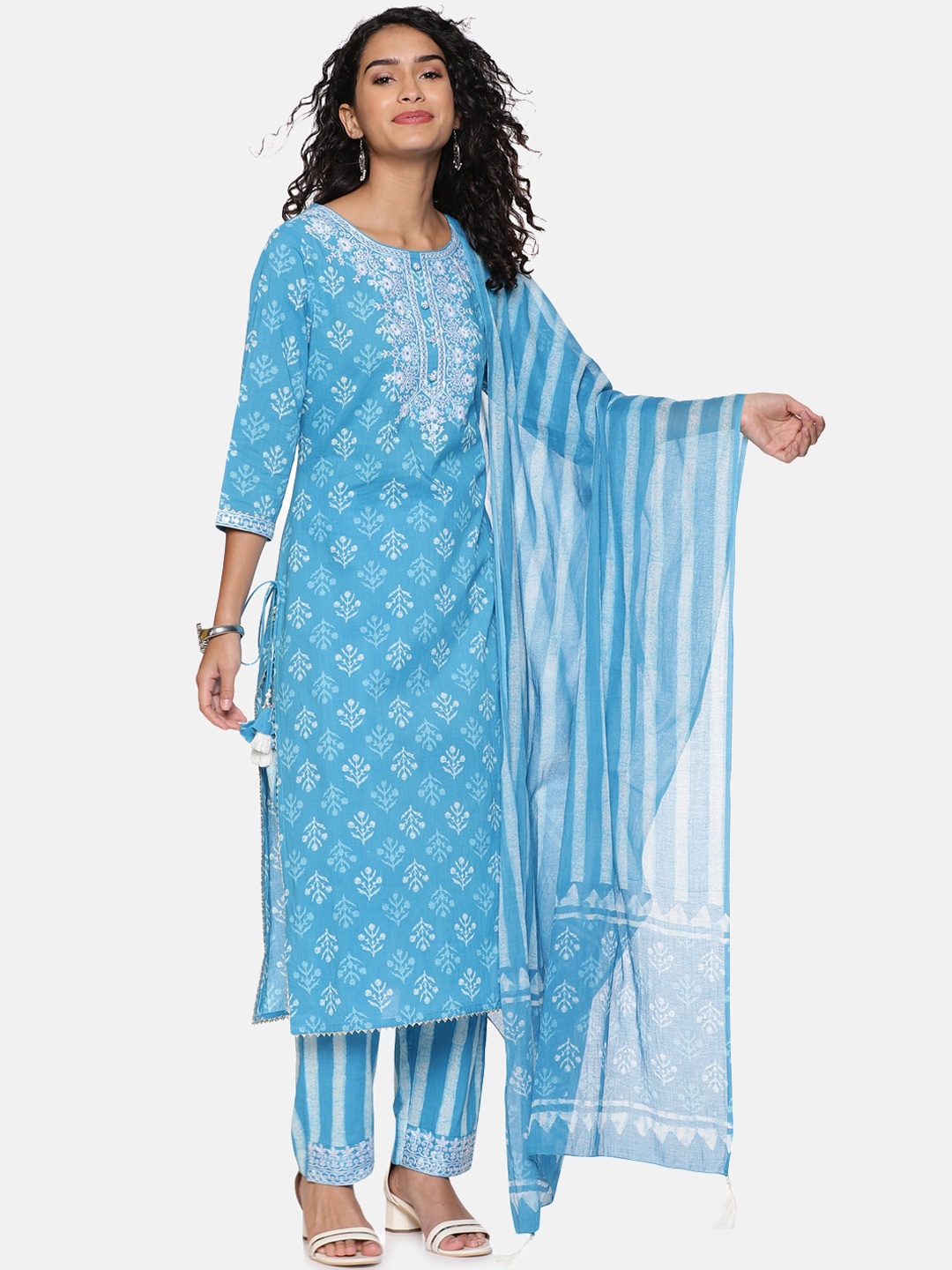 

Palakh Women Blue & White Embroidered Pure Cotton Kurta with Trousers & With Dupatta