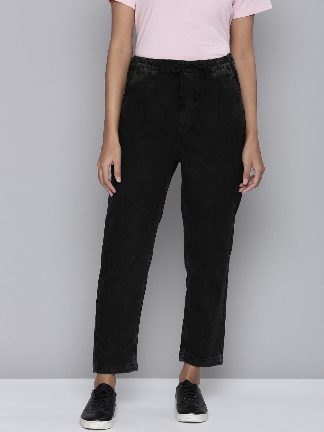 

Flying Machine Women Black Jogger Light Fade Stretchable Jeans