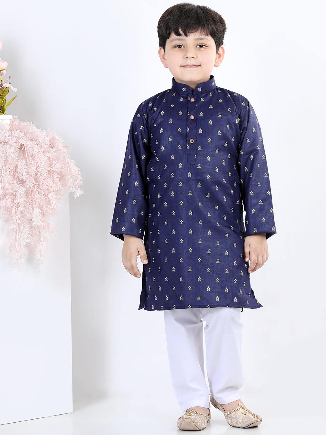 

Kidling Boys Blue Ethnic Motifs Printed Kurta With Pyjama