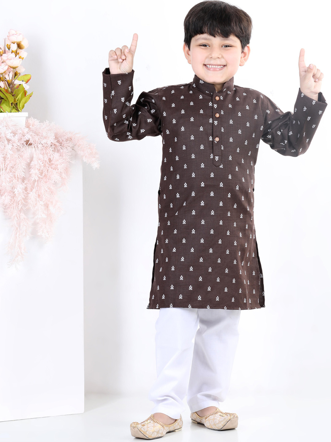 

Kidling Boys Brown Ethnic Motifs Printed Kurta with Trousers
