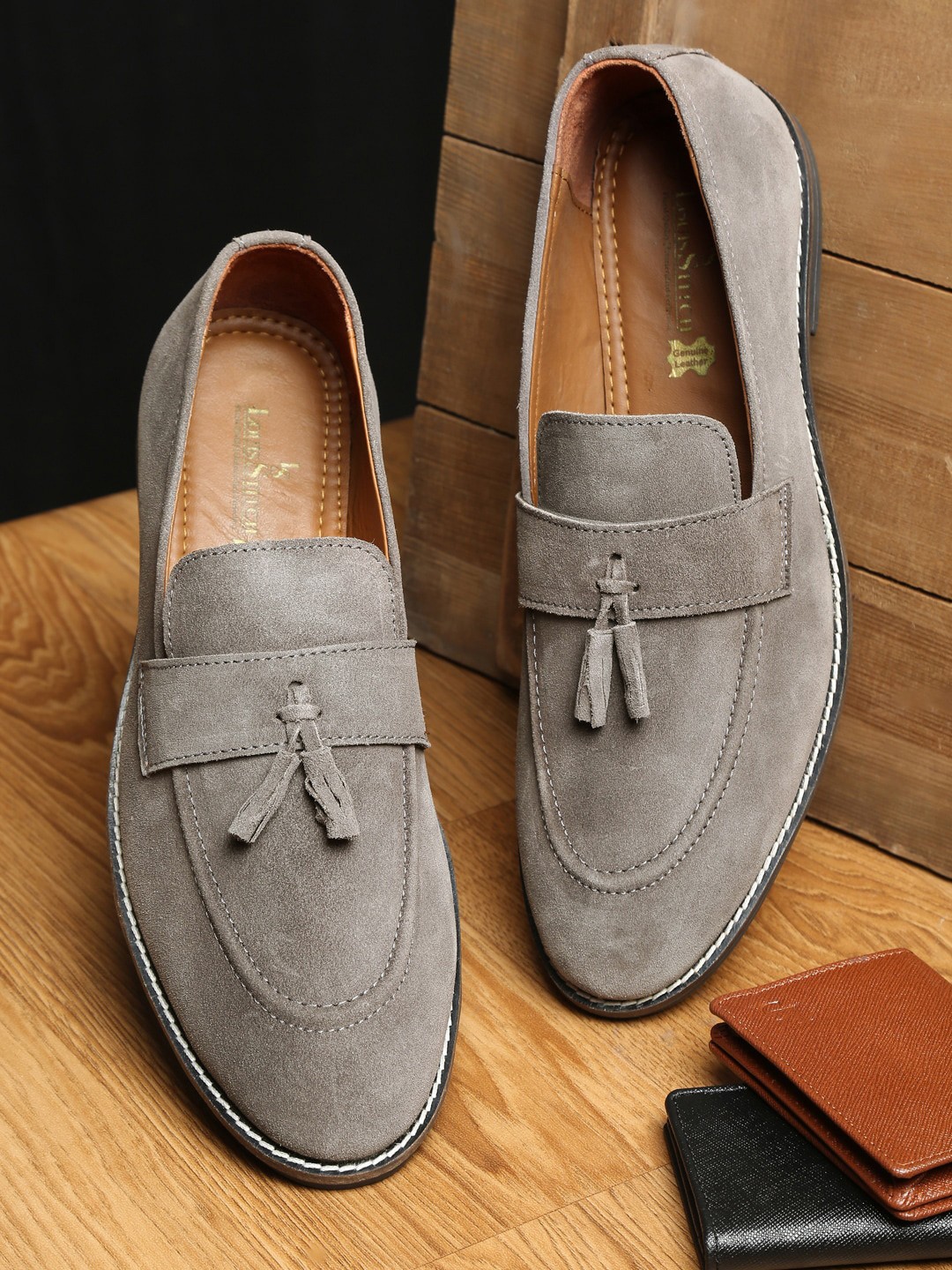 

LOUIS STITCH Men Grey Melange Textured Suede Loafers