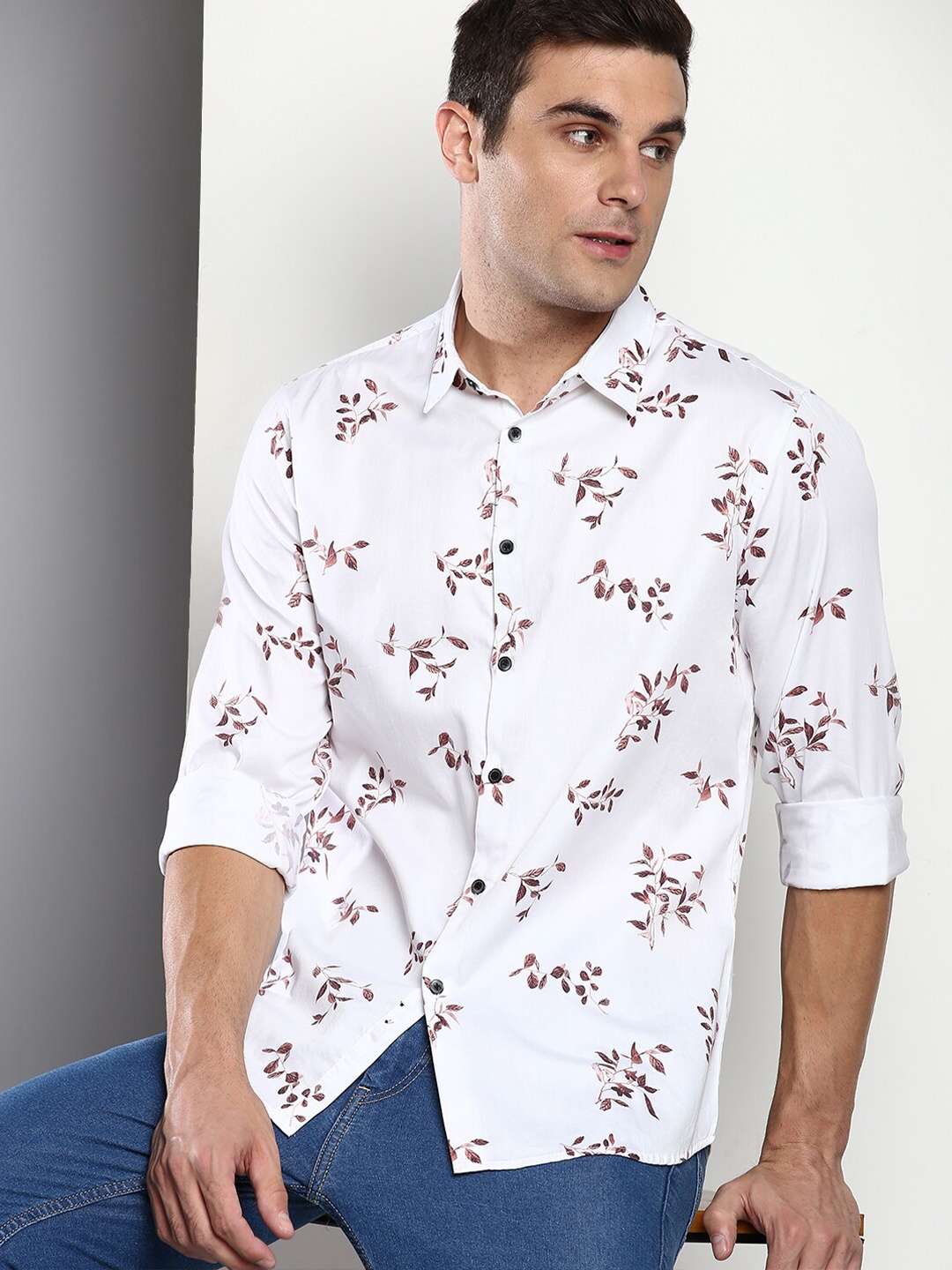 

Dennis Lingo Men White Slim Fit Floral Printed Casual Shirt