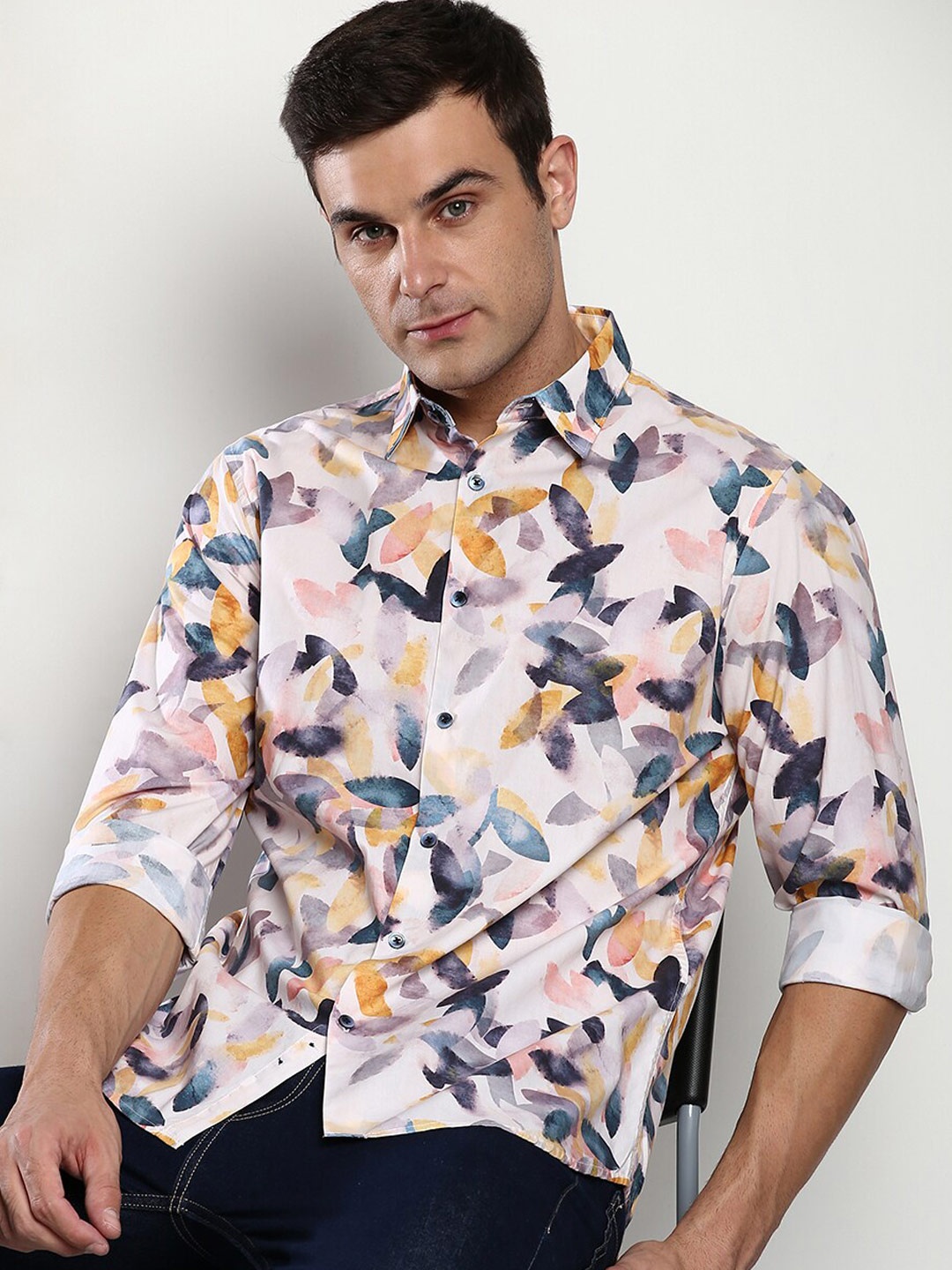 

Dennis Lingo Men Peach-Coloured Slim Fit Printed Casual Shirt