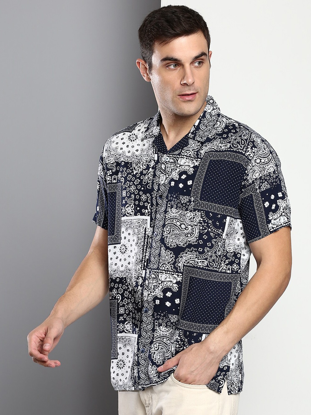 

Dennis Lingo Men Navy Blue Slim Fit Printed Casual Shirt