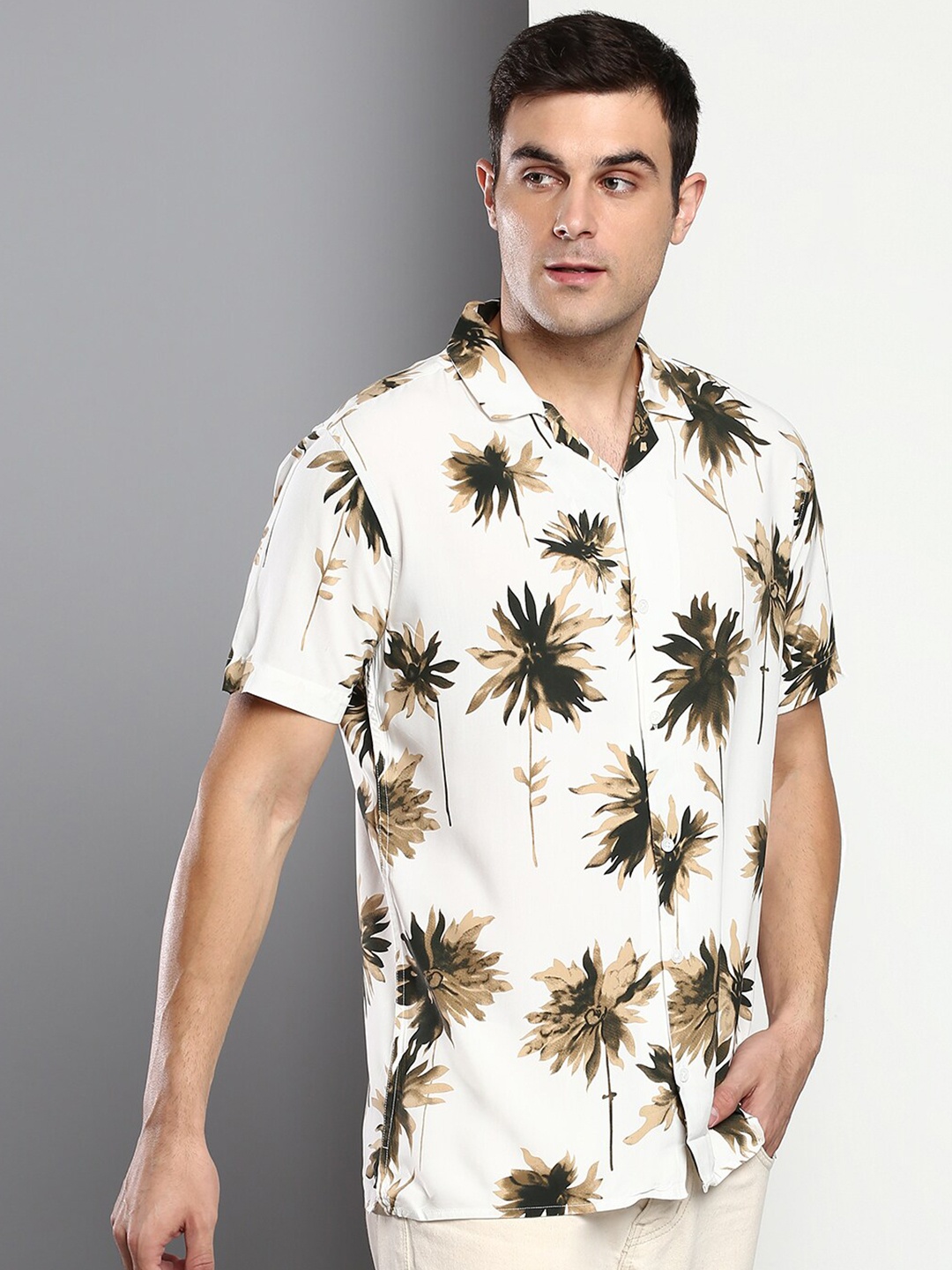 

Dennis Lingo Men Green Slim Fit Floral Printed Casual Shirt