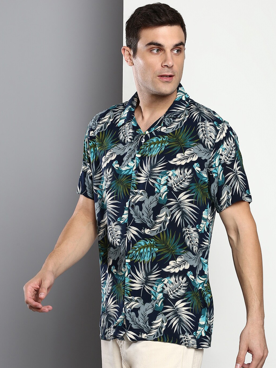

Dennis Lingo Men Navy Blue Slim Fit Floral Printed Casual Shirt