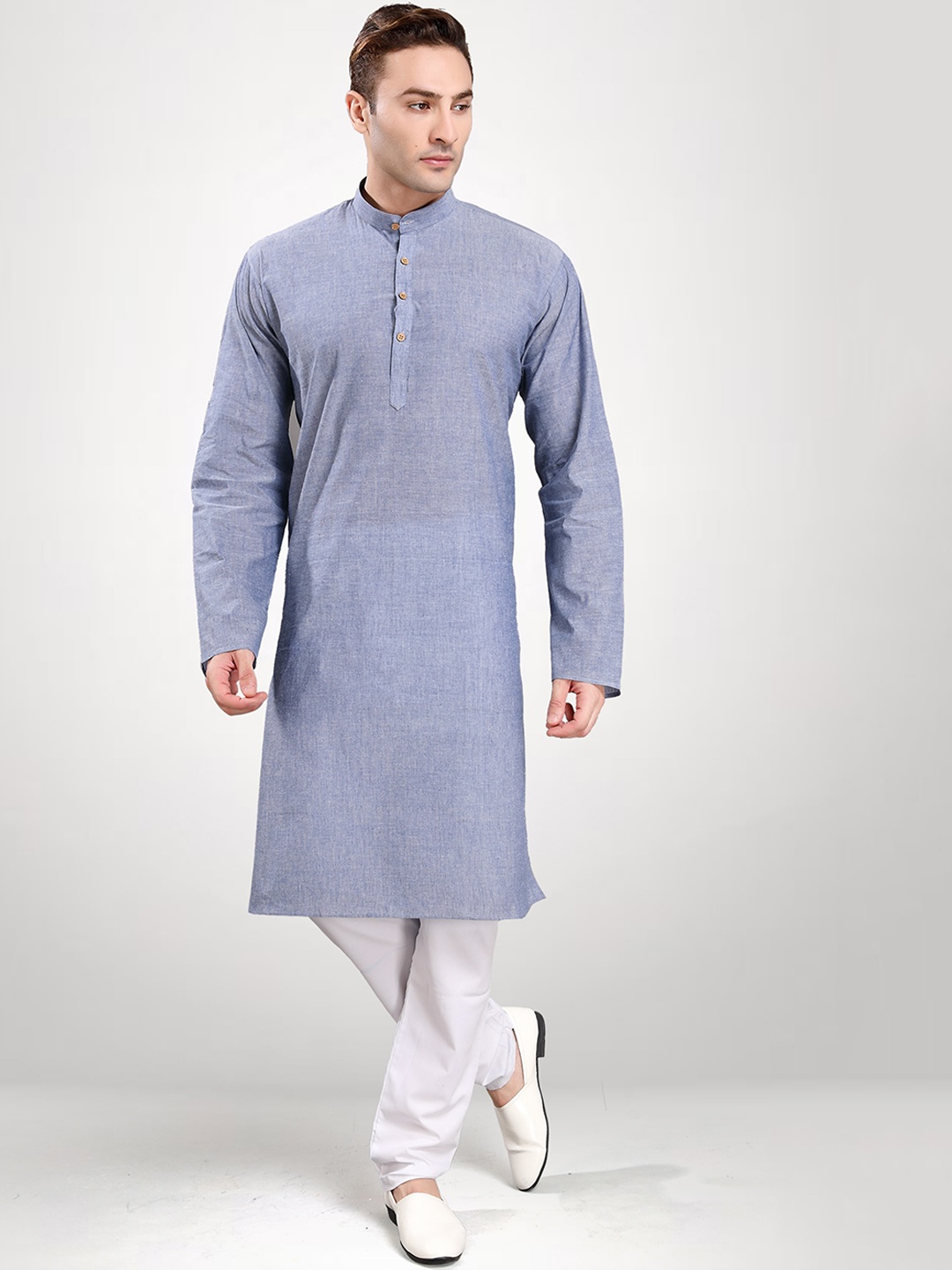 

RG DESIGNERS Men Blue Kurta with Pyjama