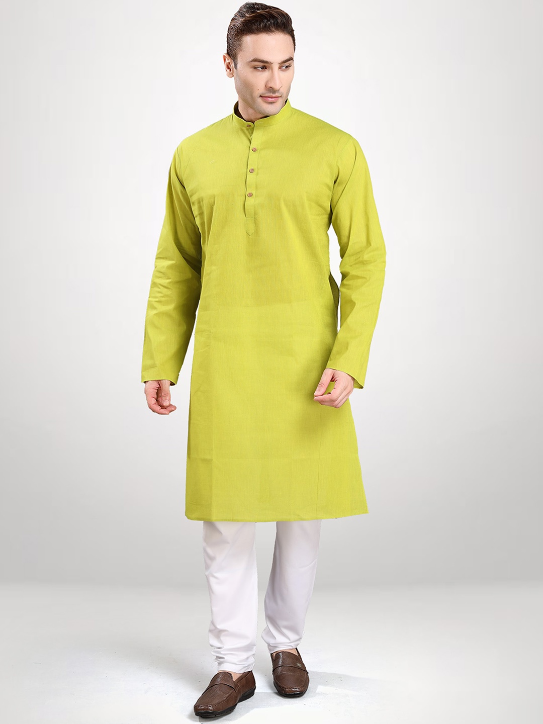 

RG DESIGNERS Men Green Empire Kurta with Pyjamas