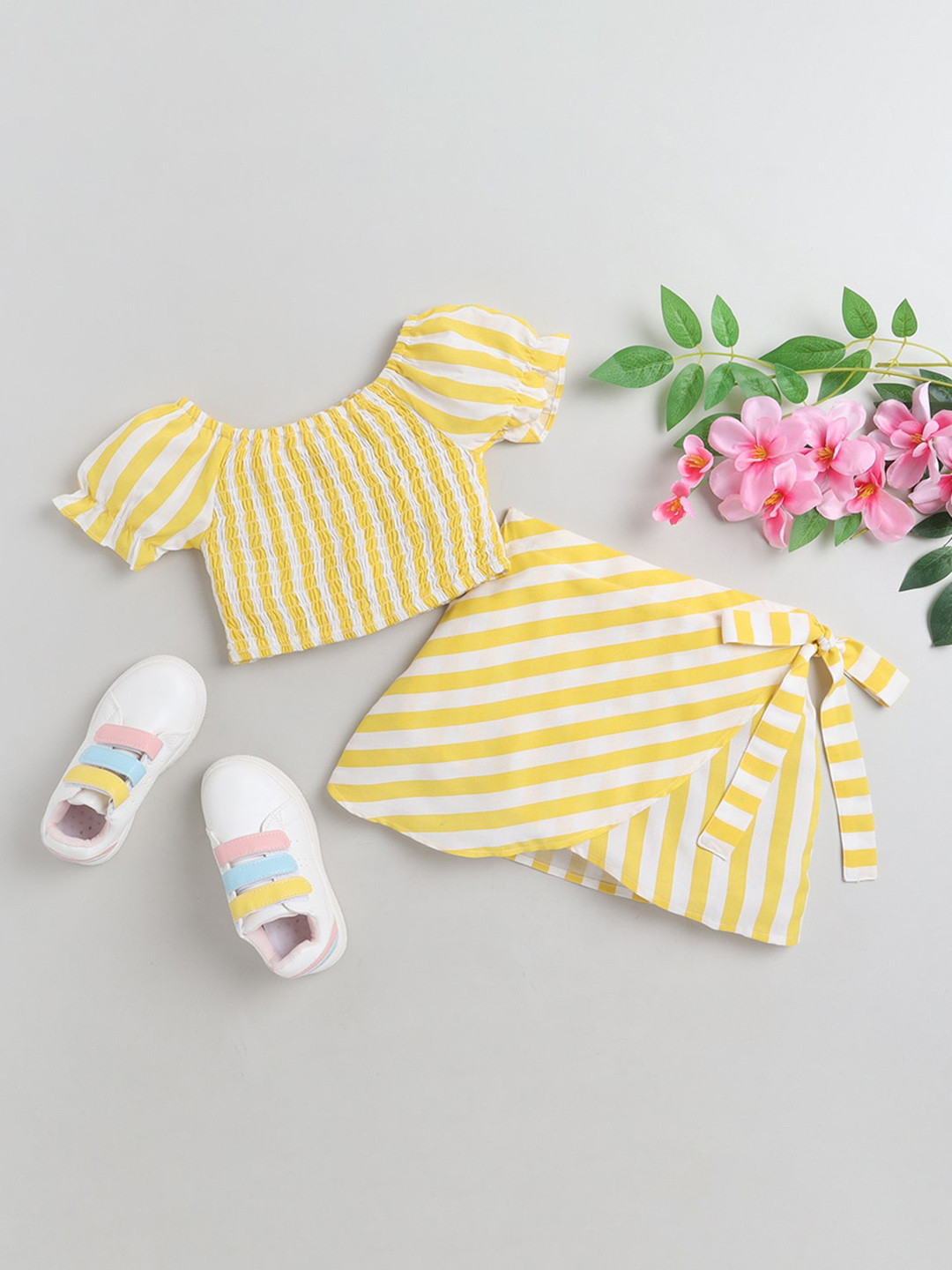 

taffykids Girls Yellow & White Striped Top with Skirt